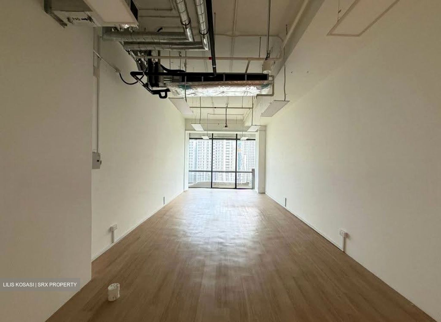 Woods Square (D25), Office #619307741